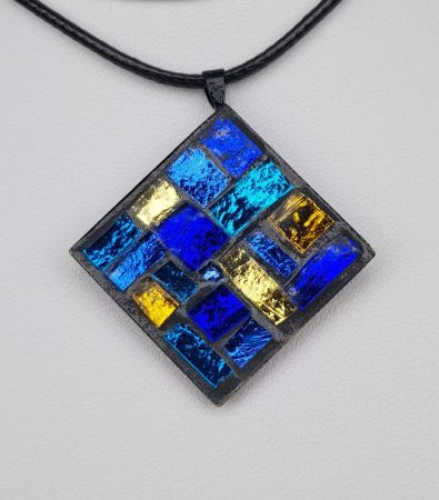 Pendentif losange bleu cobalt feuille d or